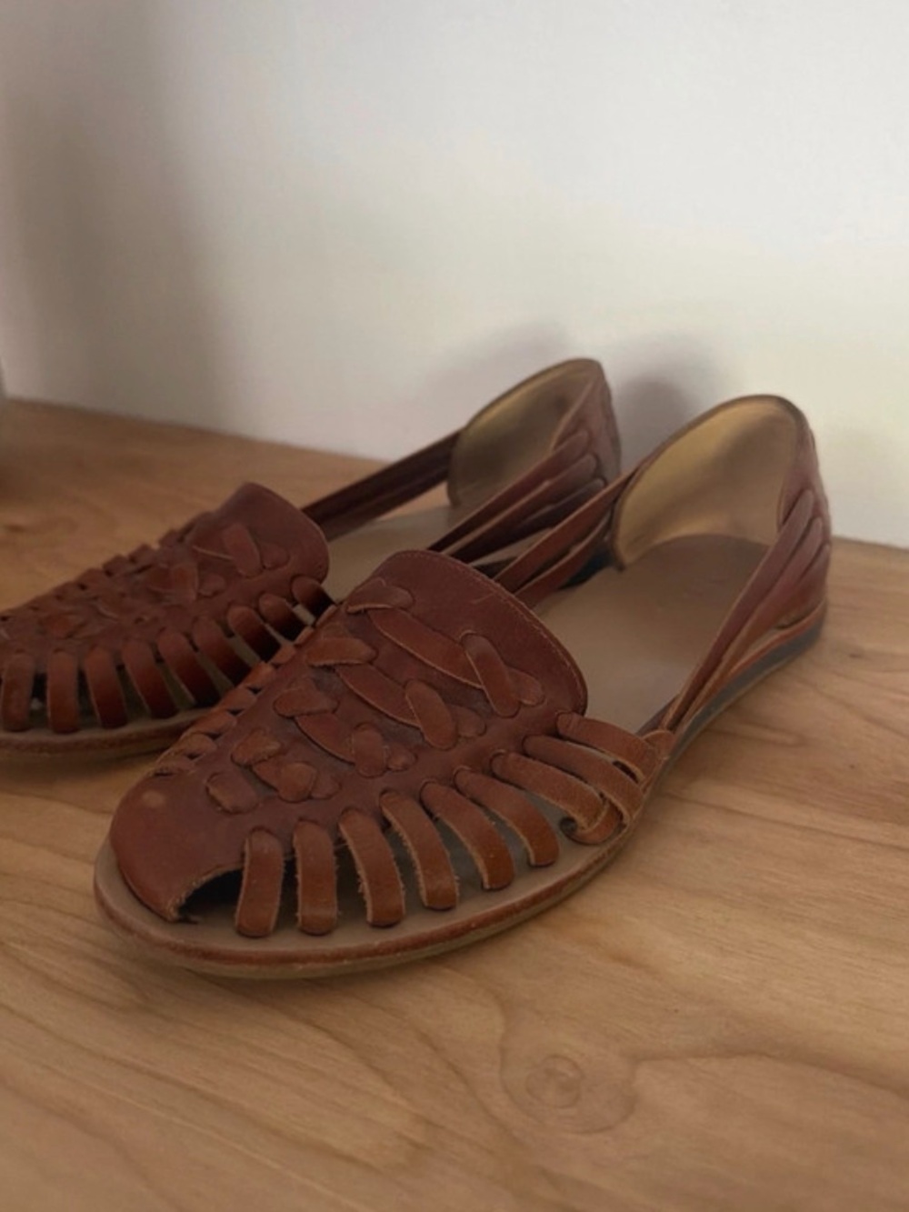 Nisolo Brown Woven Leather - Picture 2 of 9